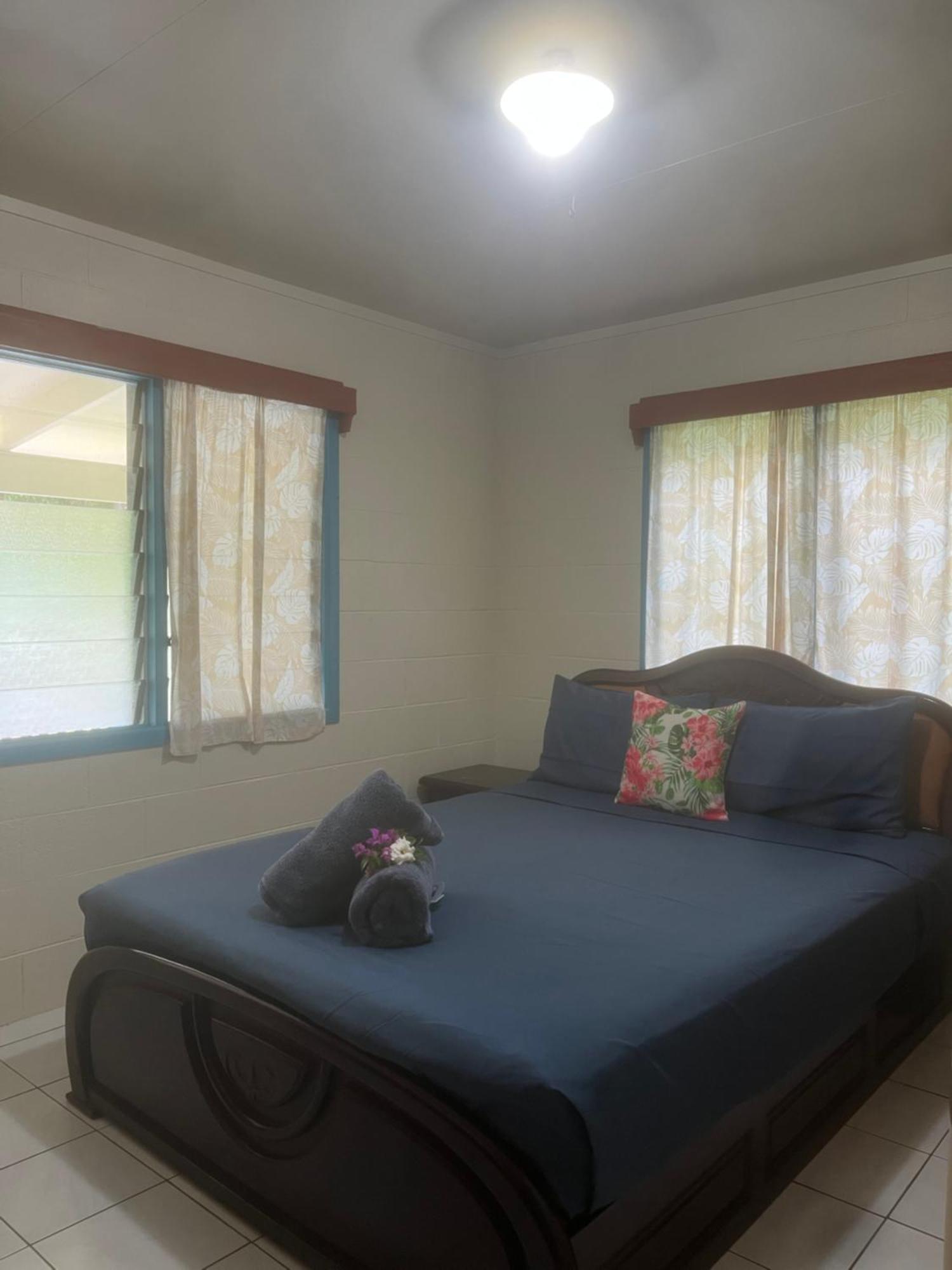 Sharnytas Guesthouse Air Conditioned Avarua Esterno foto