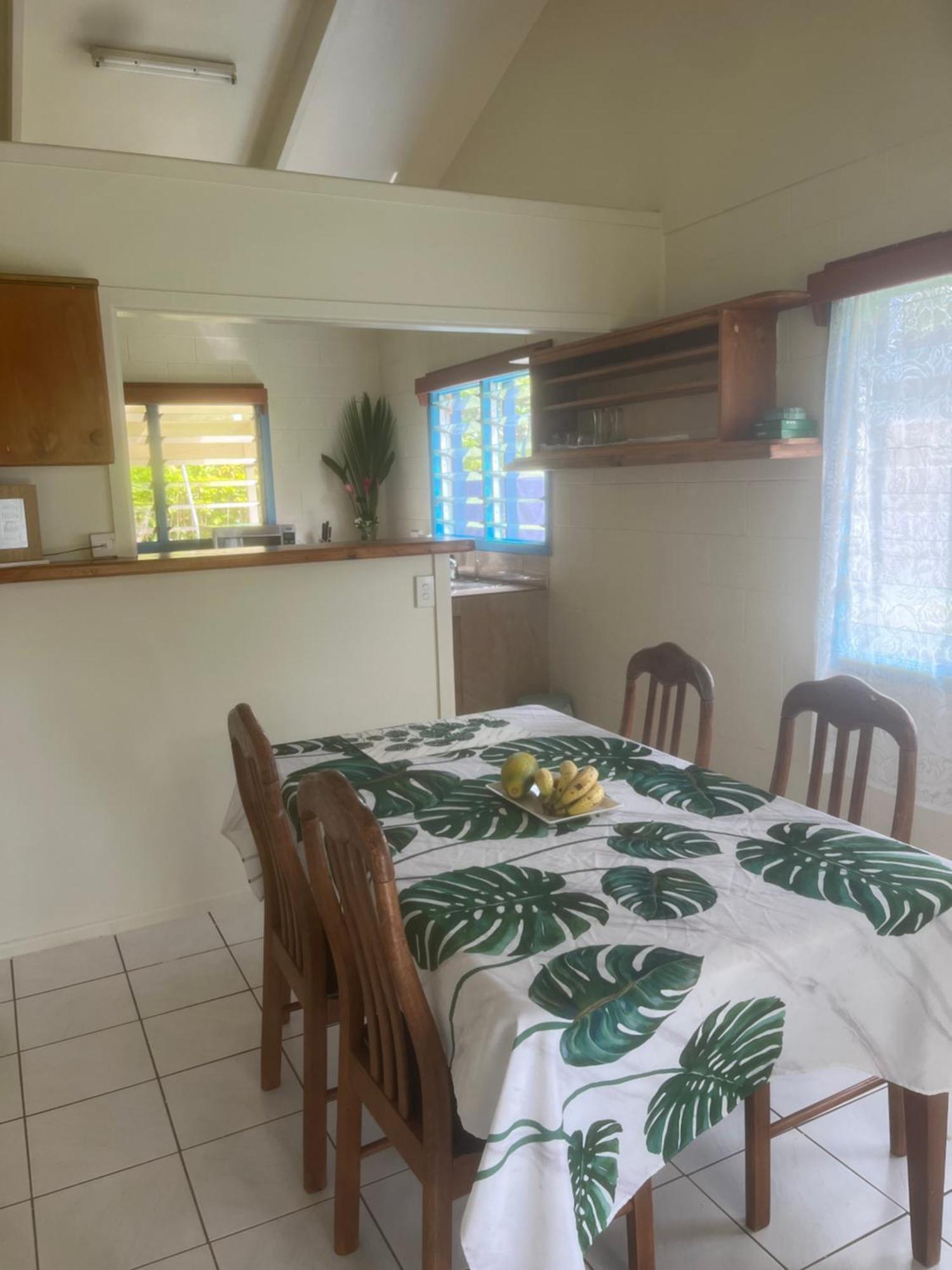 Sharnytas Guesthouse Air Conditioned Avarua Esterno foto